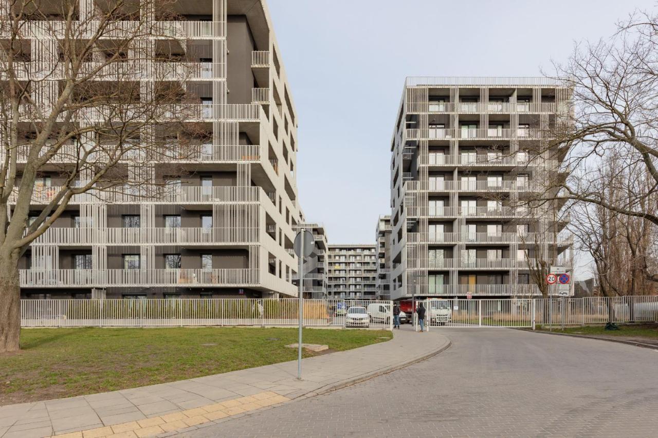 Stacja Wola Apartments With Parking By Noclegi Renters Warschau Exterior foto